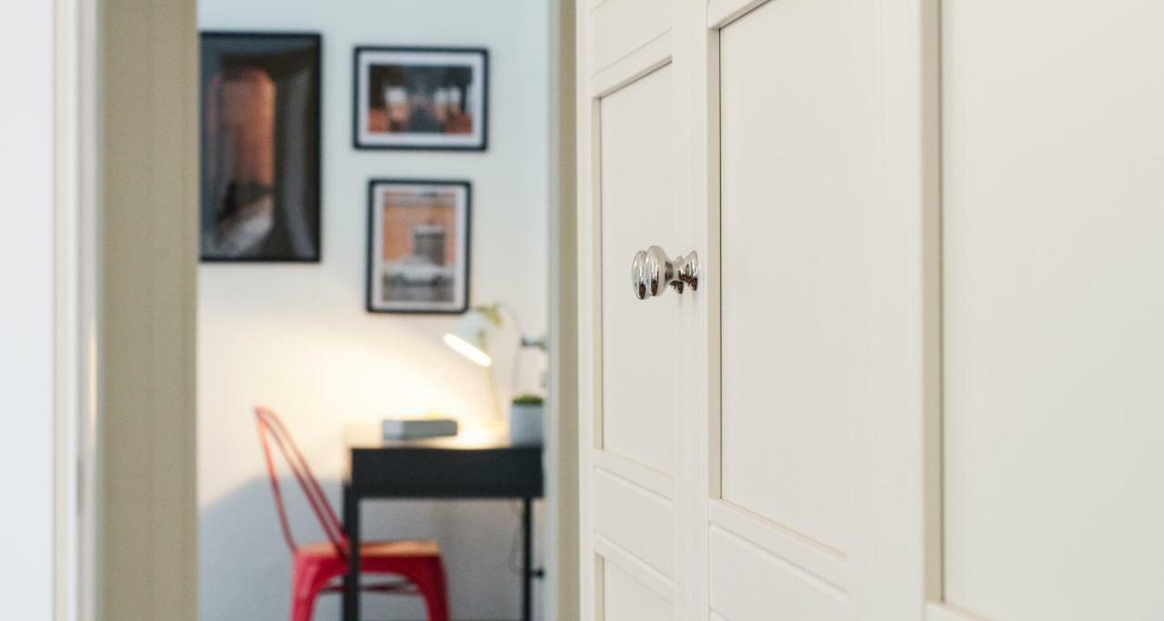 Joivy Splendid 3Br Apt With Parking And Terrace In Como Lake Como ภายนอก รูปภาพ