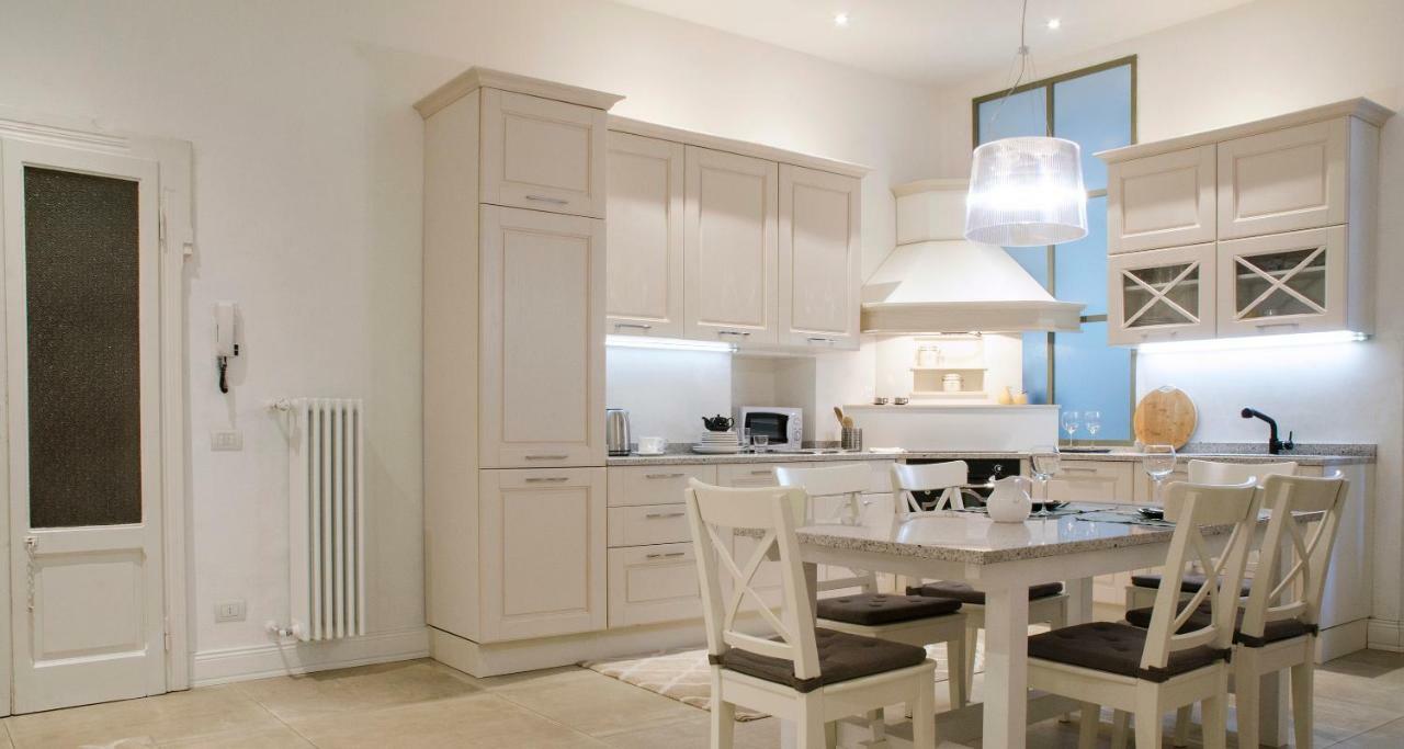 Joivy Splendid 3Br Apt With Parking And Terrace In Como Lake Como ภายนอก รูปภาพ