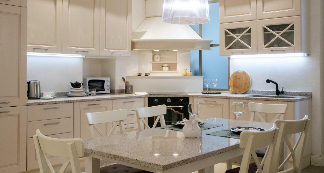 Joivy Splendid 3Br Apt With Parking And Terrace In Como Lake Como ภายนอก รูปภาพ