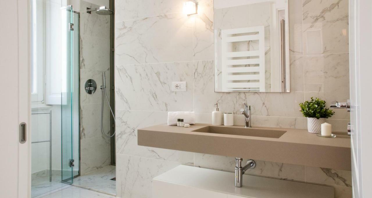 Joivy Splendid 3Br Apt With Parking And Terrace In Como Lake Como ภายนอก รูปภาพ