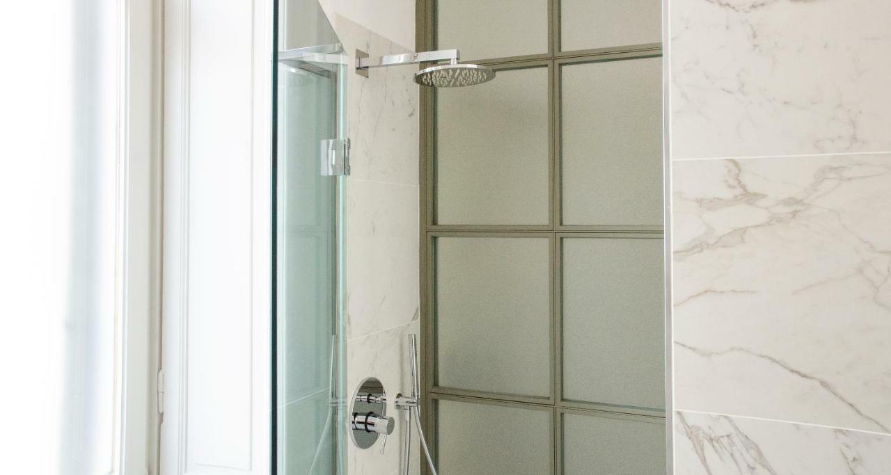 Joivy Splendid 3Br Apt With Parking And Terrace In Como Lake Como ภายนอก รูปภาพ